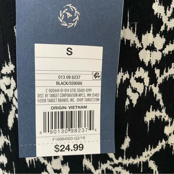 NWT Flowy floral dress - Picture 5 of 6